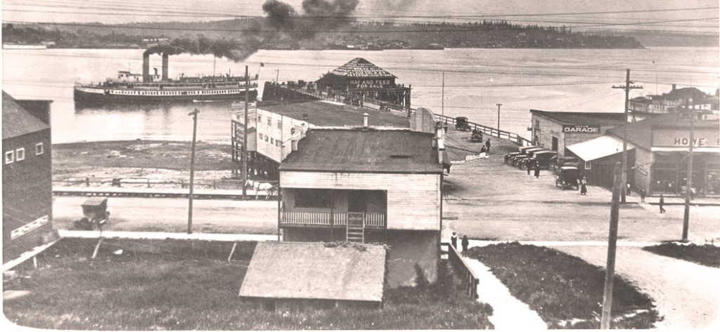 Steamer H.B. Kennedy Leaving Dock